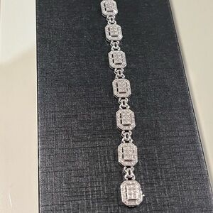 Elani Diamonds
Sterling Silver Pave Diamond Tennis Bracelet - 0.50
ctw